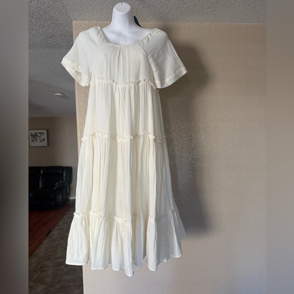 NWT Wat. The Brand Square Necked Cream Tiered Dress w Pockets Size 6
